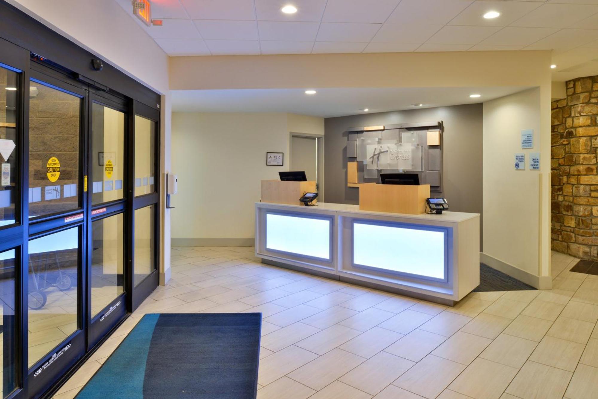 Holiday Inn Express Blowing Rock South By Ihg Экстерьер фото