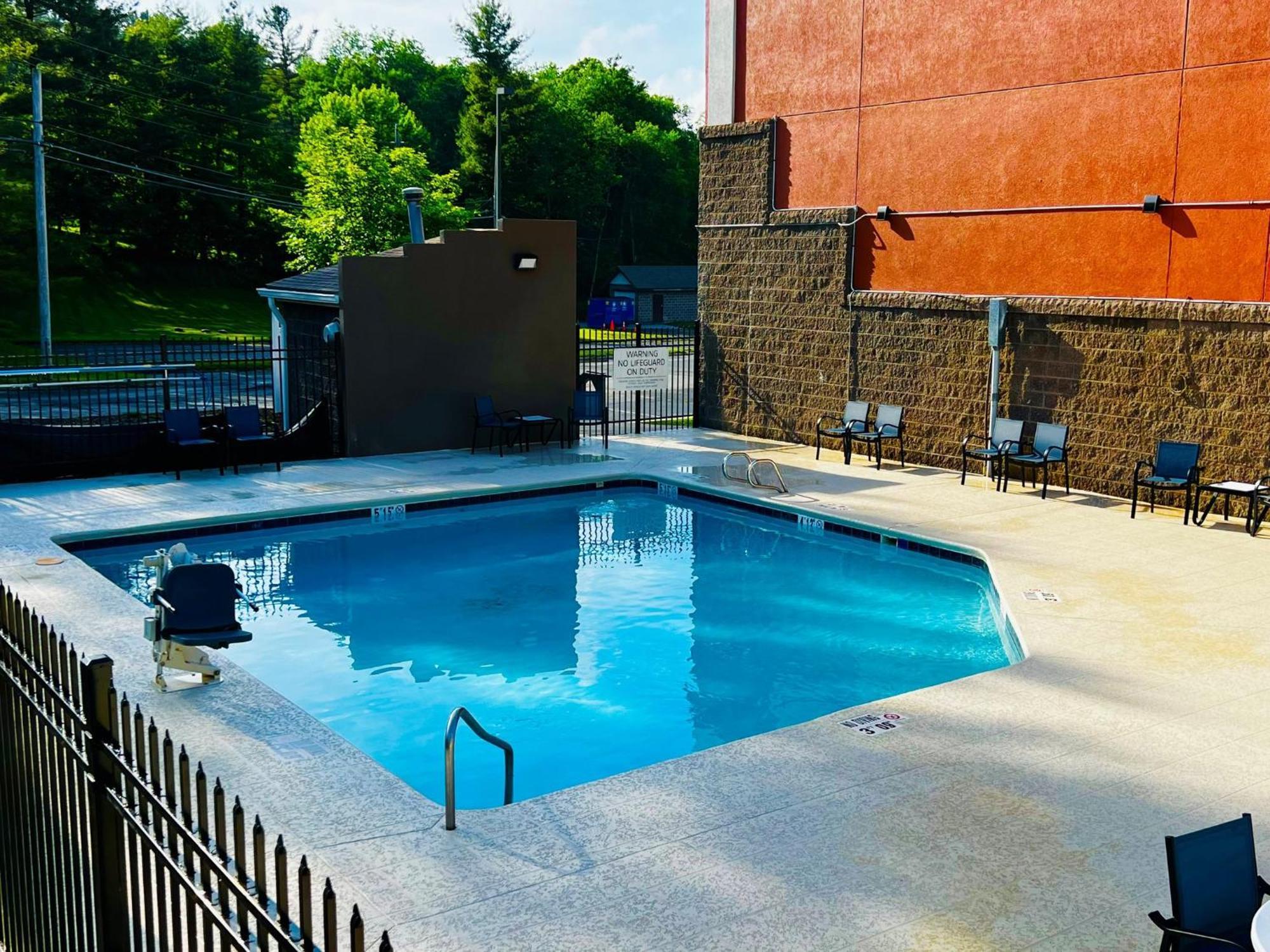 Holiday Inn Express Blowing Rock South By Ihg Экстерьер фото